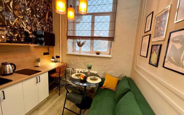 Уютная студия в 8 минутах на метро от самого центра