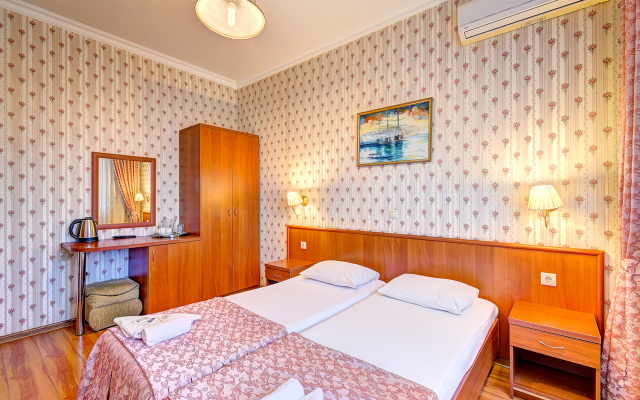 Lensis Guest House