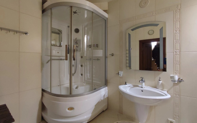 Квартира Уютная 3х комнатная в шаговой доступности от G-Drive Арена