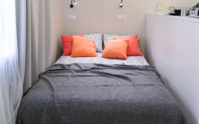 Апартаменты 9 Ночей на Карташова №2