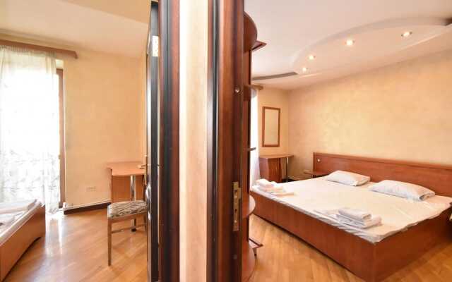 RentInnYerevan 25/14 Nalbandyan Street Apartments