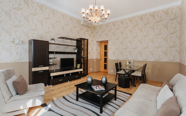 Квартира с видом на Казанский собор