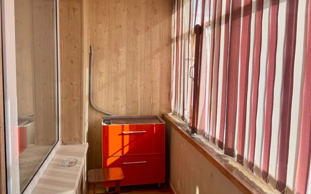 Uyutnaya Polnotsennaya Dvukhkomnatnaya Flat