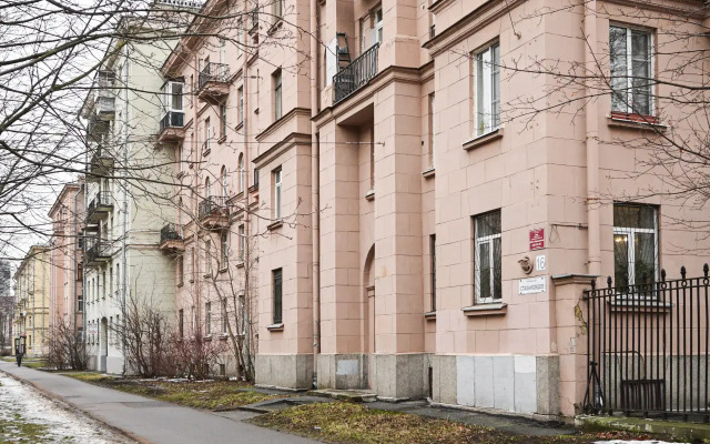 Апартаменты 1912 в Сталинке у Моста Александра Невского
