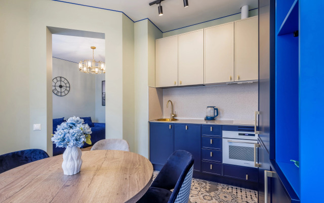 Квартира MyHomeYourHome на Невской 19