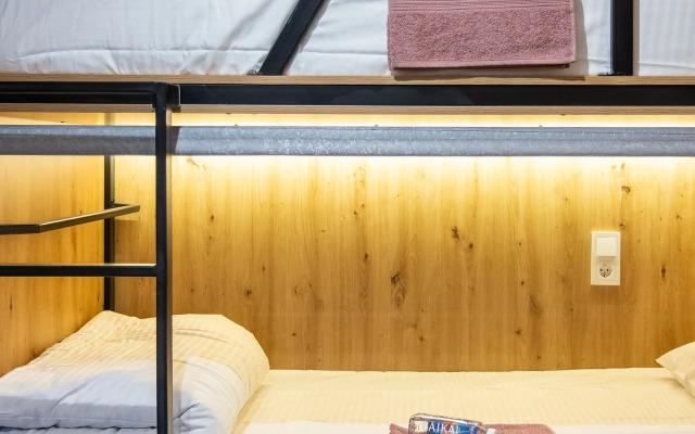 M&DHOST Hostel