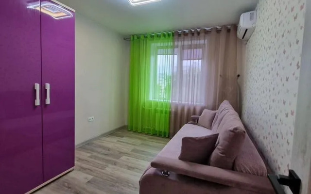 Na Sluzhebnoy  Flat