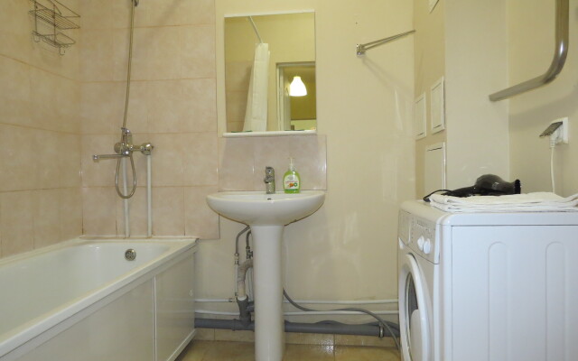 Dvuhkomnatnyie Apartamentyi Tsiolkovskogo 36