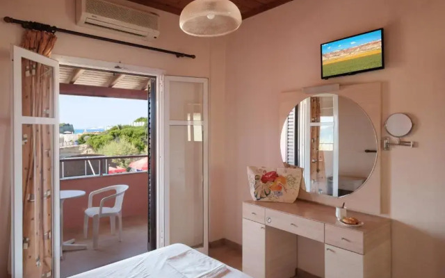 Canal D'Amour Village Apartments