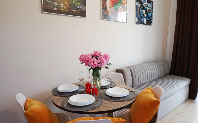 V Novom Dome Orudiynaya 1A Flat