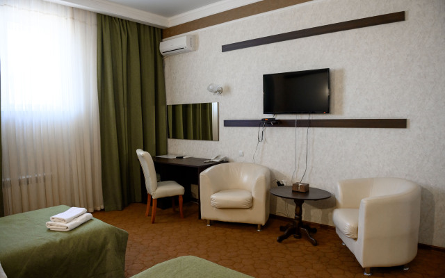 Pride Hotel