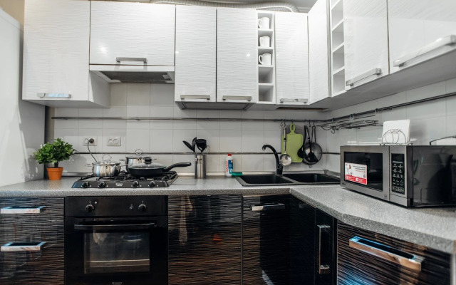 Апартаменты Трехкомнатные на Энгельса