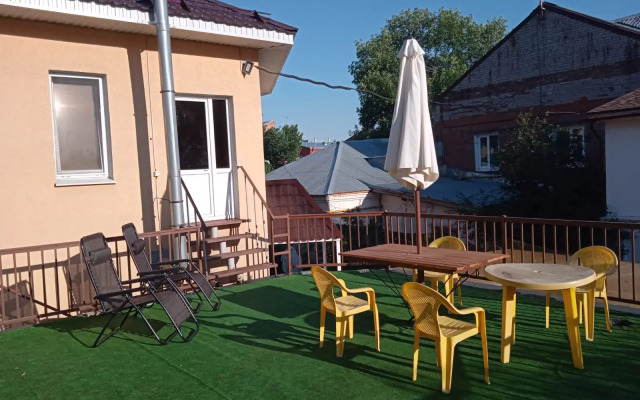 On Chapaevskaya 83 Guest House