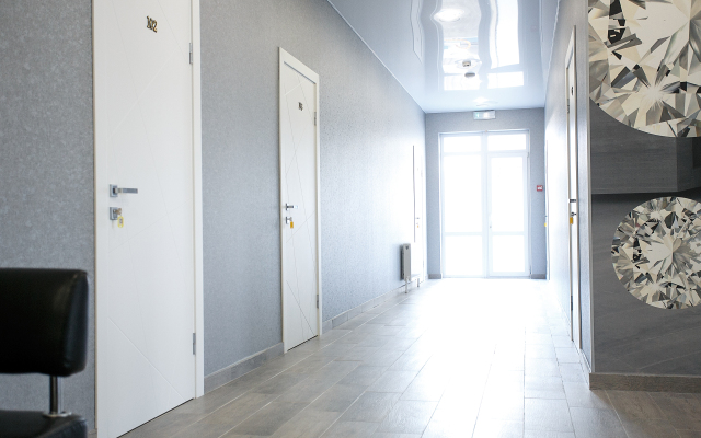 Diamond Delux Guest House