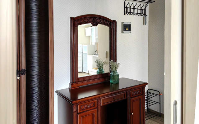 Апартаменты Стоп. Снято! с лоджией-кабинетом