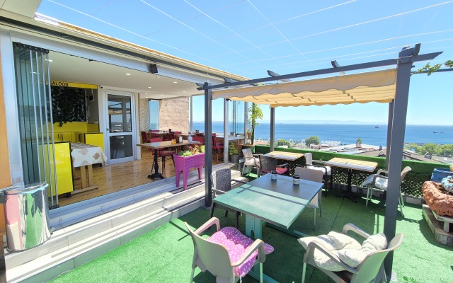 Verseca Hotel