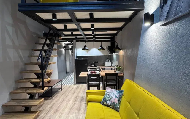 Dvukhurovnevye apartamenty u Moskvy-Reki Apartments