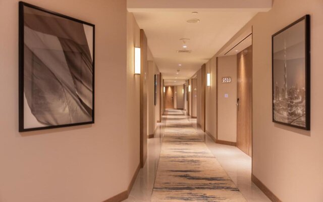 Fairmont Dubai Hotel