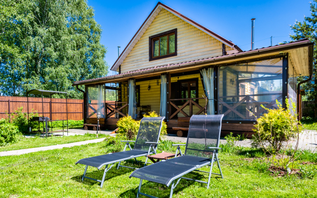 Holidayspahouse Guest house