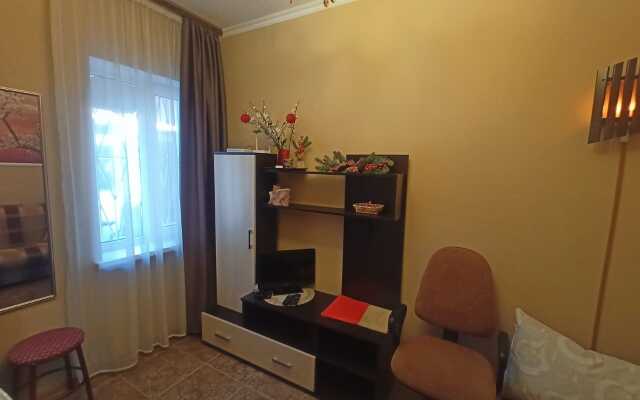 Uyutnaya Kvartira V Tsentre Rostova Flat