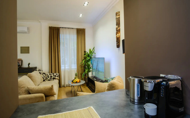 BB Residence Sololaki