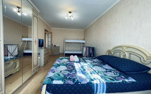 Квартира на Профессиональной