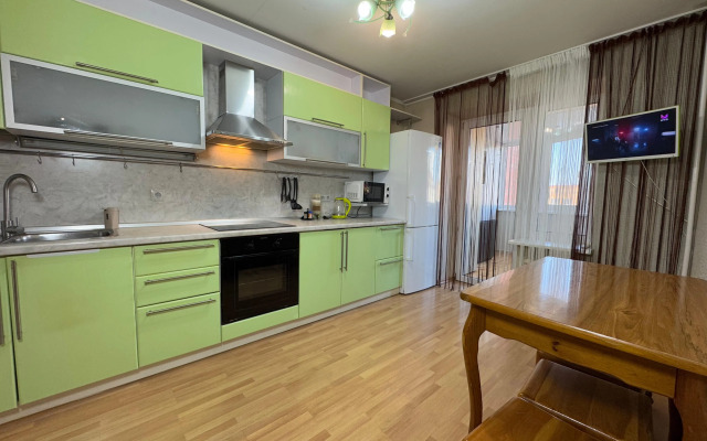 Квартира 3-Комнатная Верхнепортовая 64а