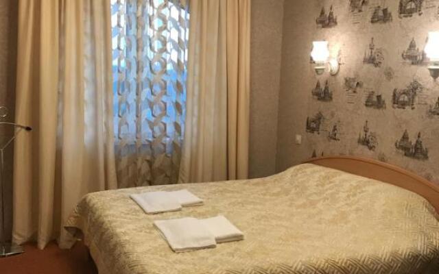 Апартаменты 3 комнаты в Центре рядом с Электричкой на Море