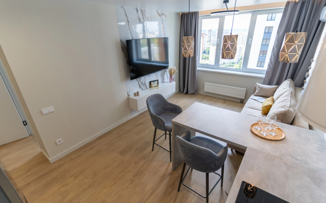 Апартаменты Евродвухкомнатные Stepanenkov на Готвальда 24/4