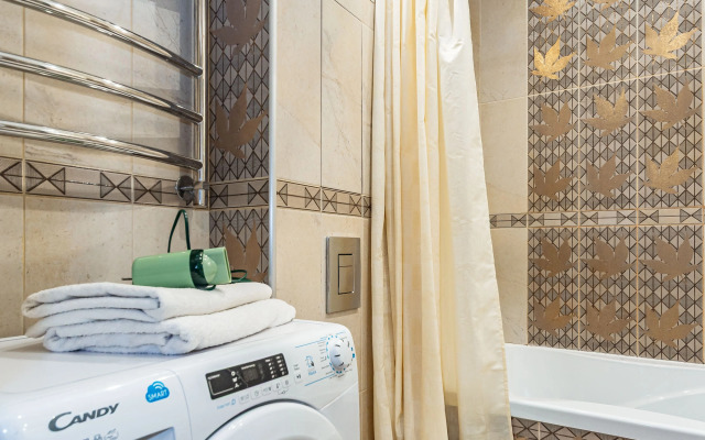 Квартира Комарова 12