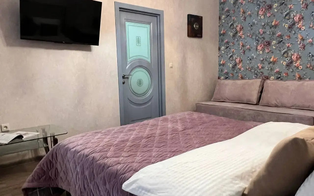 Eksklyuzivnye GALAAPART u Parka Pobedy Apartments