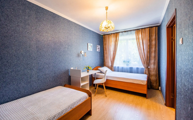 Dvukhkomnatnaya V Tsentre Flat
