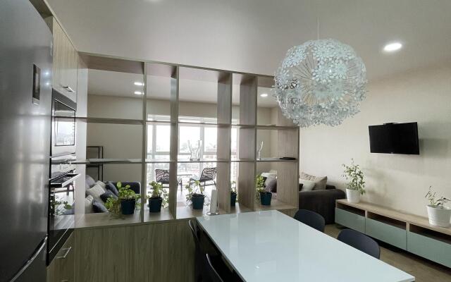 Апартаменты Двухкомнатные в Центре с Панорамным Видом 6 Этаж