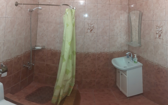 Kristall Guest House