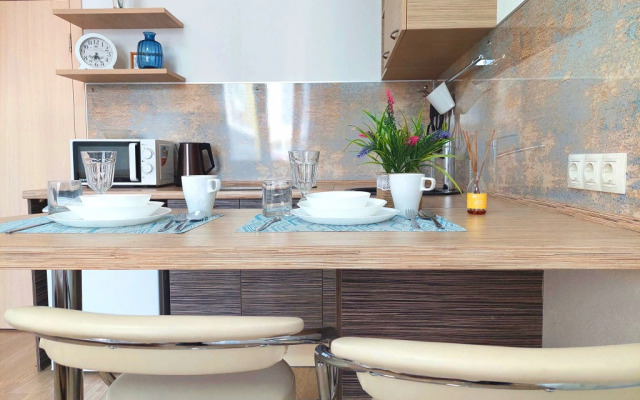 Три квартиры на Сахарова 2