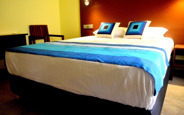 Lavanya Lakeside Guest House
