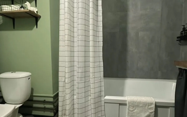 Квартира на Геодезической 76/152