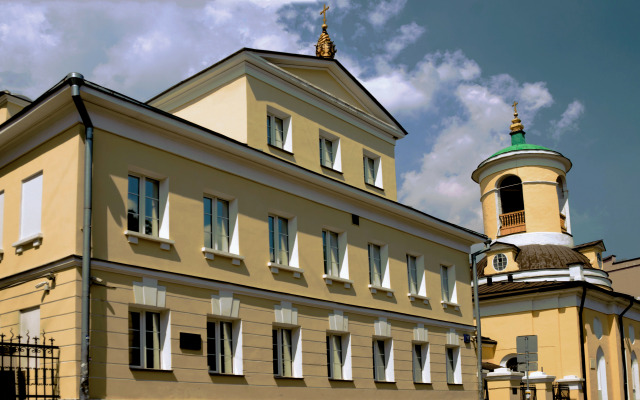 Menshicov Hotel
