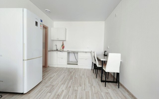 Квартира Комфорт на Хрустальногорской 93