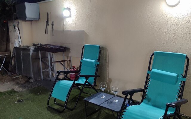 Lyuksovy Dom U Morya Guest House