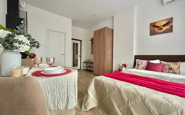 Квартира студия №18 посуточно в ЖК Тройка