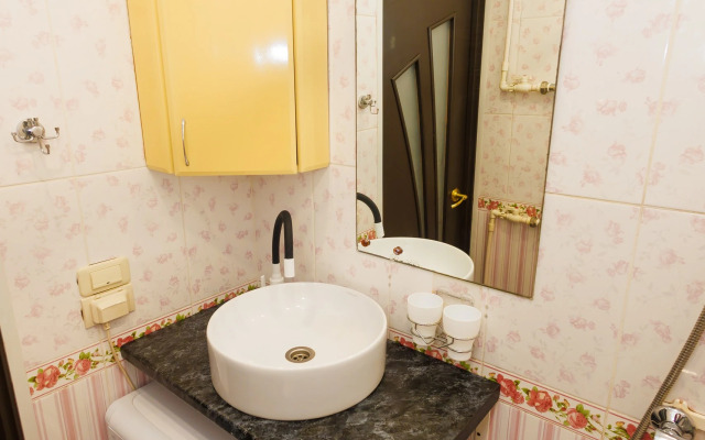 Na Naberezhnoy Flat