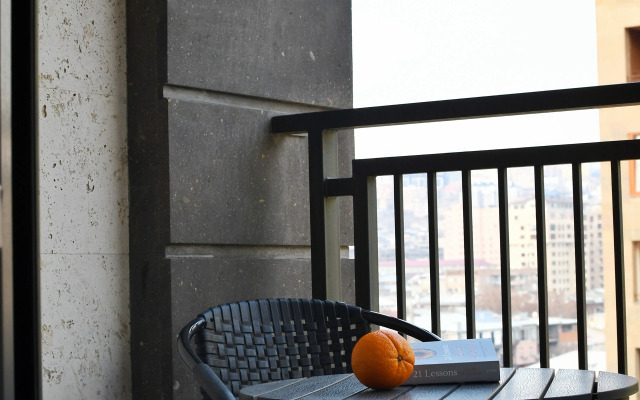 Newly Renovated Condo, Steps to Republic Square Apartments