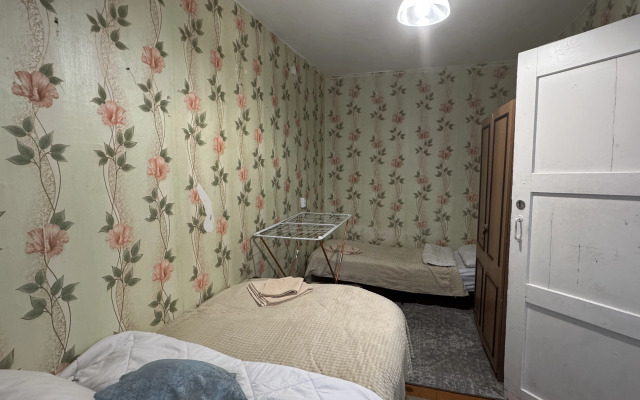 Квартира Уютная на 40лет Октября 6а Кировград