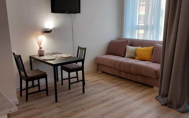 Studiya S Teploy Lodzhiey U Tts Veer-Moll Flat