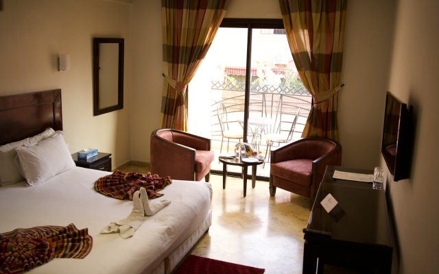 Hotel Les Trois Palmiers, Hotel