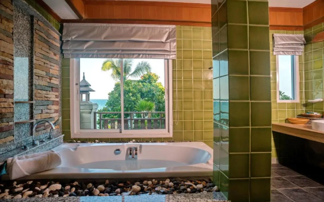 Курортный отель Aloha Resort