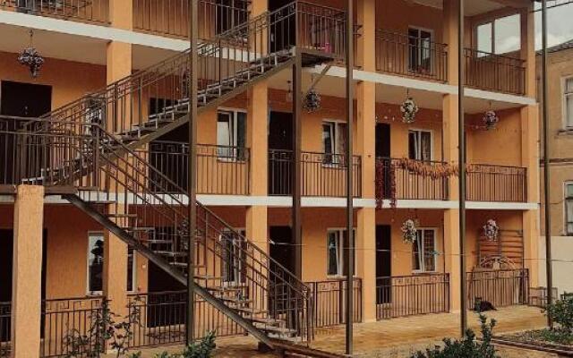 Semeyny Dvorik Guest house