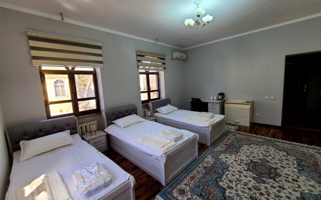 New Darhans Hotel Hostel