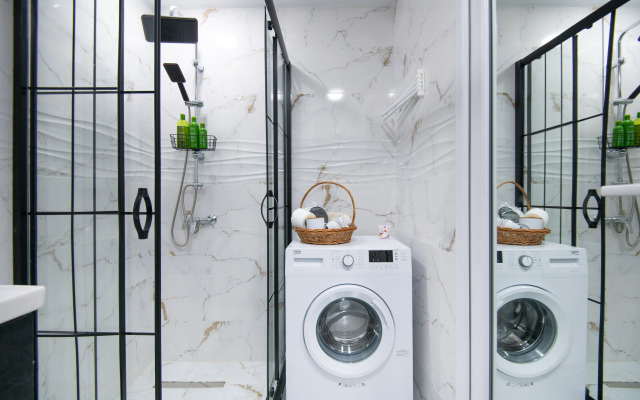 GG Home 1BR in Rainbow with Pool Flat